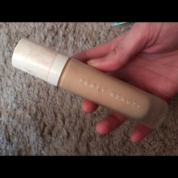 Fenty foundation in shade 120 - Picture 1 of 3